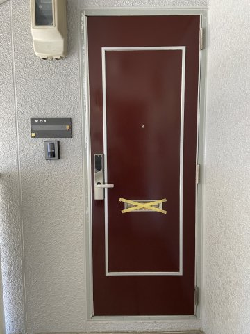 セジュール小玉Ｂの玄関|玄関ドア