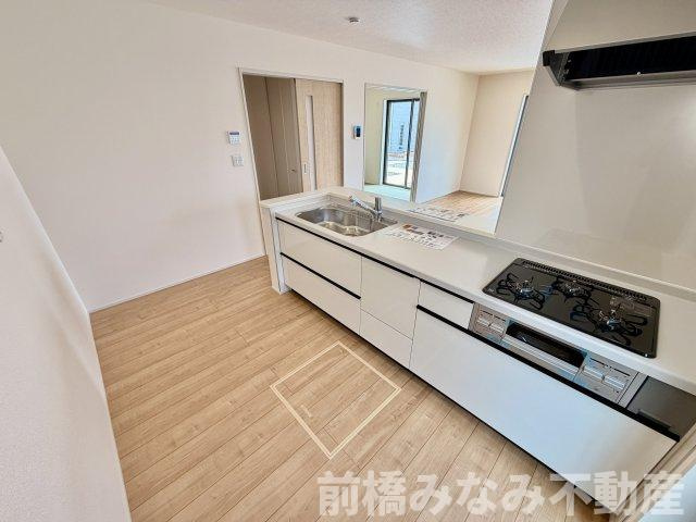 【新築】前橋市富士見町時沢第12　２号棟(全５棟)　リーブルガーデン　新築建売分譲のキッチン|きれいなキッチンです