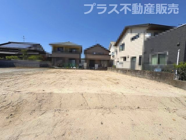【外観】 | 春日市松ヶ丘6丁目1期　2号棟（全2棟）【仲介手数料無料・0円】 | 現地写真。プラス不動産販売なら、現場の全ての棟をまとめてご見学頂けます。