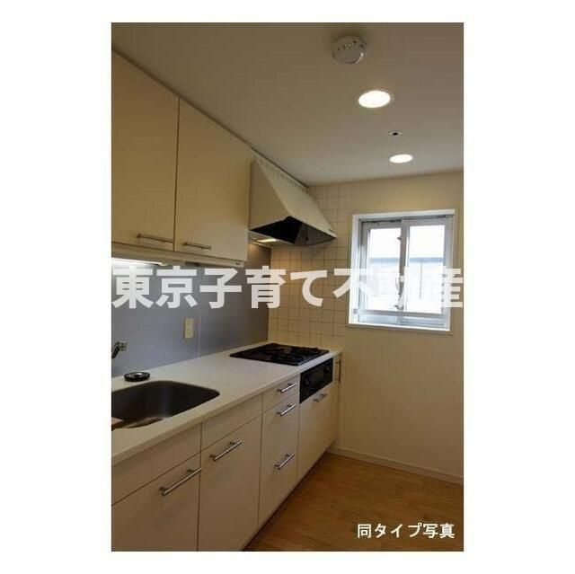 コンフォリア本駒込のキッチン