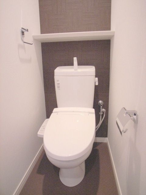ザ シダーハウス　バイ サヴォイのトイレ