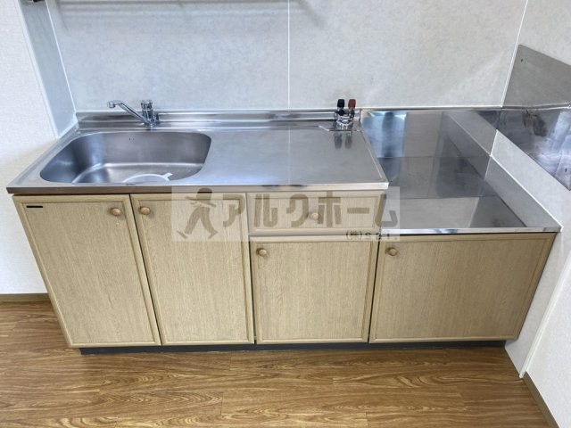 RIHITO八尾C棟のキッチン
