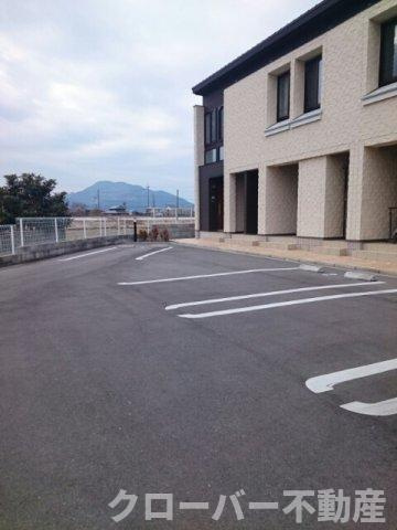 アクティブの駐車場