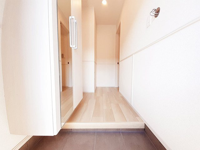 サンライズ桜町Ｂの玄関