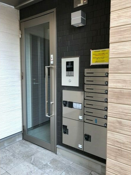 Urban Heim NAKAMURAのエントランス