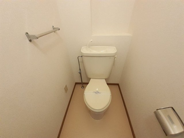 【トイレ】 | ウィンズヒル | 清潔感のあるトイレです