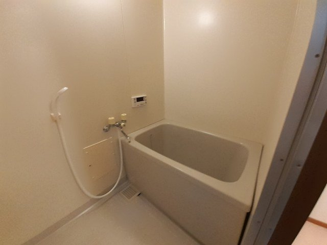 ウィンズヒルの浴室|コンパクトで使いやすいお風呂です
