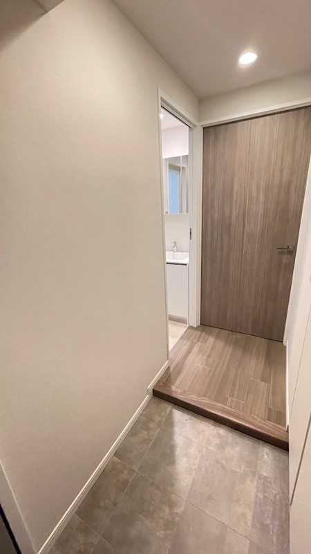 プラウドフラット三軒茶屋Ⅱの玄関