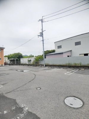 【駐車場】 | グランドゥール　ソフィア　Ⅱ | 駐車場があるので、車を買う予定の方も安心です