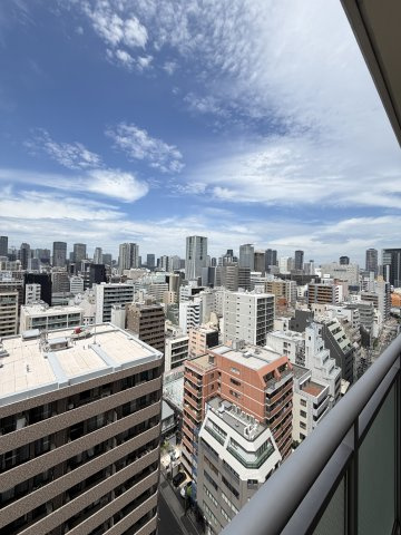 クロスレジデンス大阪新町の展望