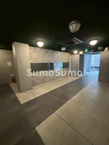 WORVE大阪本町のロビー
