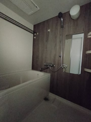 オーキッドレジデンス神戸三宮の浴室