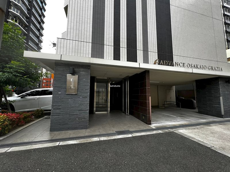 アドバンス大阪城グラシアの外観
