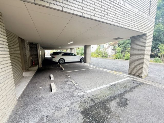 芦屋ガーデンの駐車場