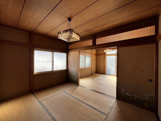 三戸郡五戸町字地蔵岱の玄関|【リフォーム中】玄関ドアは新品に交換予定です。