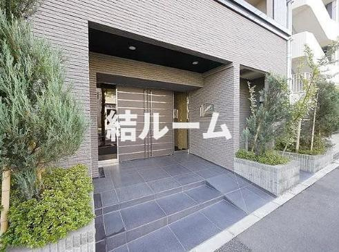 北区中十条３丁目の賃貸マンションのエントランス