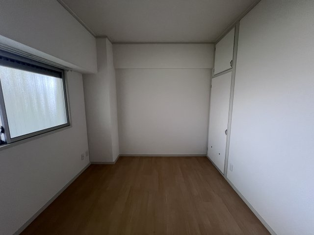 明石本町ビル住宅の寝室