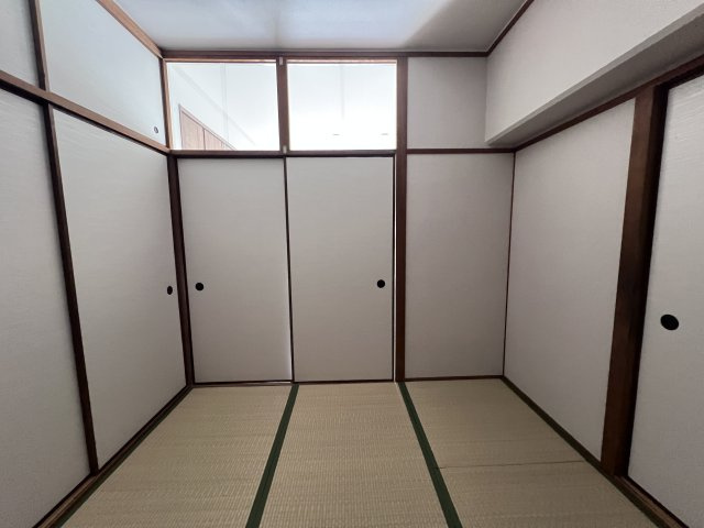 明石本町ビル住宅の和室