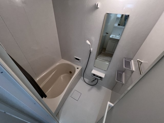 明石本町ビル住宅の浴室