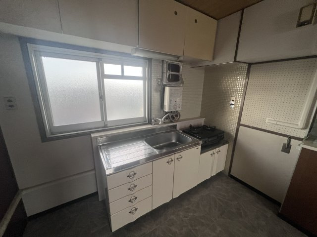朝霧住宅のキッチン