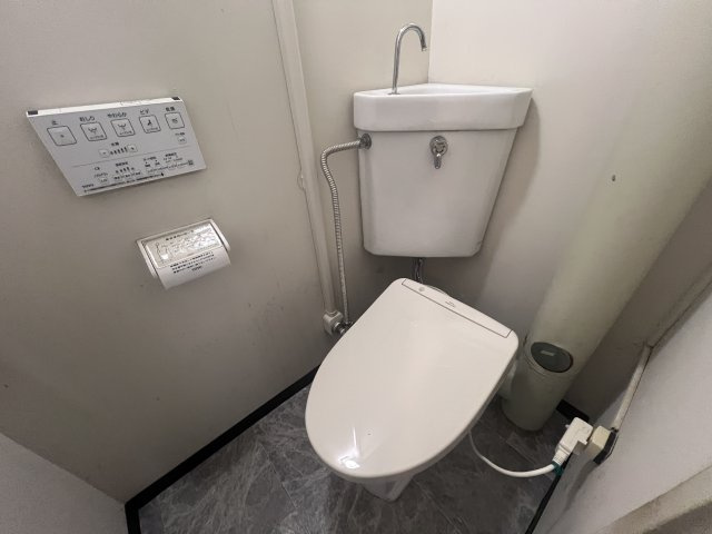 朝霧住宅のトイレ