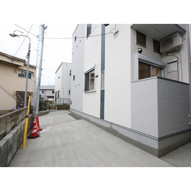 福岡市東区和白３丁目のアパートのロビー
