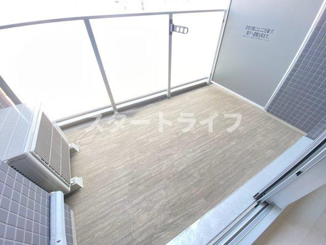 大阪市東淀川区東中島１丁目の賃貸マンションのバルコニー
