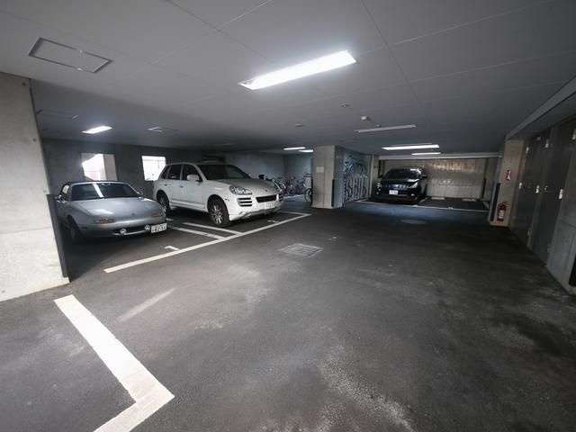ベルメゾン芝の駐車場|■宅配ＢＯＸ■集合ポスト