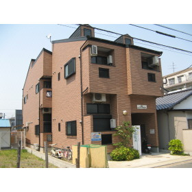 福岡市博多区吉塚３丁目のアパート