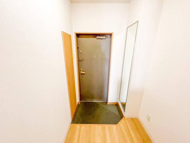 プライムタワー西今川の玄関