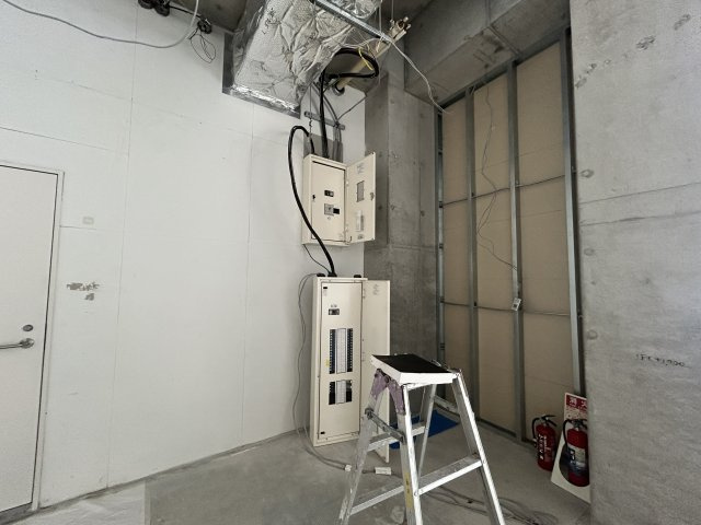 銀座レンガ通り福神ビル　B1-１F　セット貸しのシャワールーム