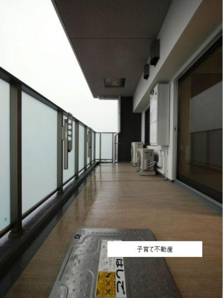 ライトテラス新宿御苑のバルコニー