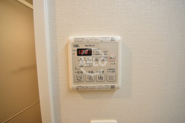 プレミアス梅田の設備|プレミアス梅田　浴室乾燥機付き