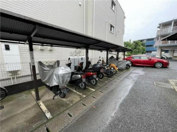 コスモ鶴瀬ステーションスクエアのその他共用部分|バイク置き場（空き要確認）