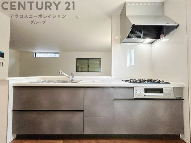 建築順調に進行中です。同社施工例物件近隣にございますので、見学希望の際はお気軽にお問い合わせください。ネットからの見学予約も便利です。「C21アクロス」でアクロスコーポレイションを検索！