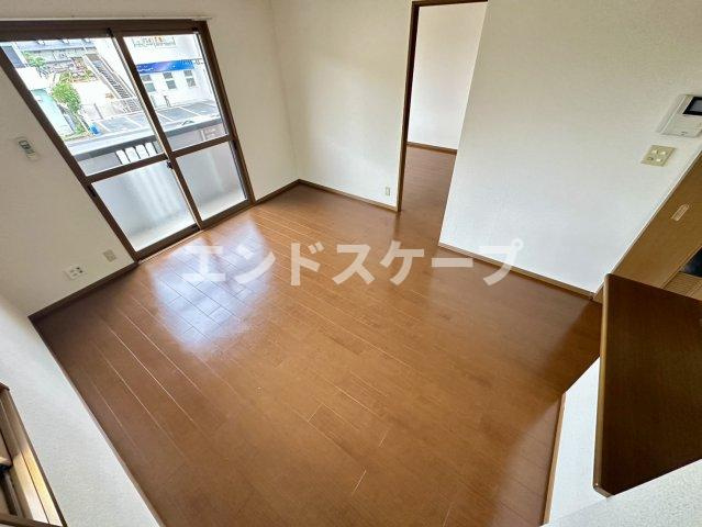 ラ・アムールの居間・リビング|高崎、前橋のお部屋探しはエンドスケープまで！お客様の理想お聞かせ下さい♪