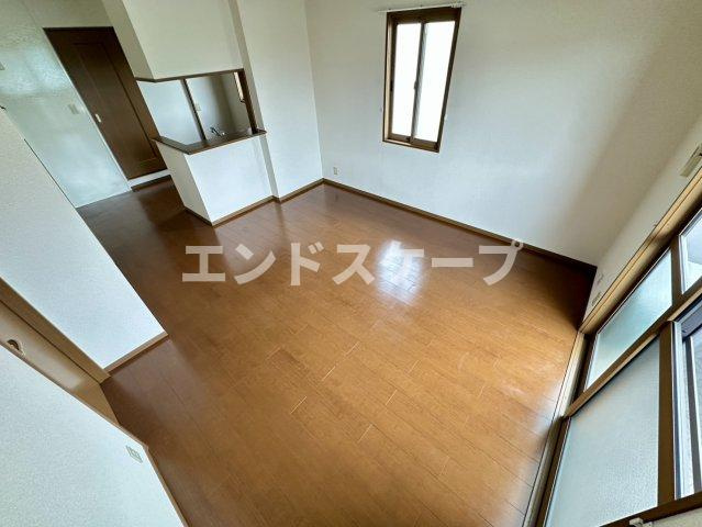 ラ・アムールの居間・リビング|高崎、前橋のお部屋探しはエンドスケープまで！お客様の理想お聞かせ下さい♪