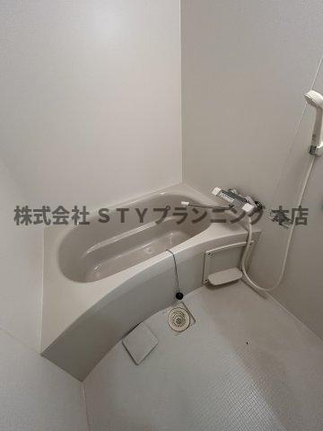 仲介手数料０円！ファミリーワールドの浴室