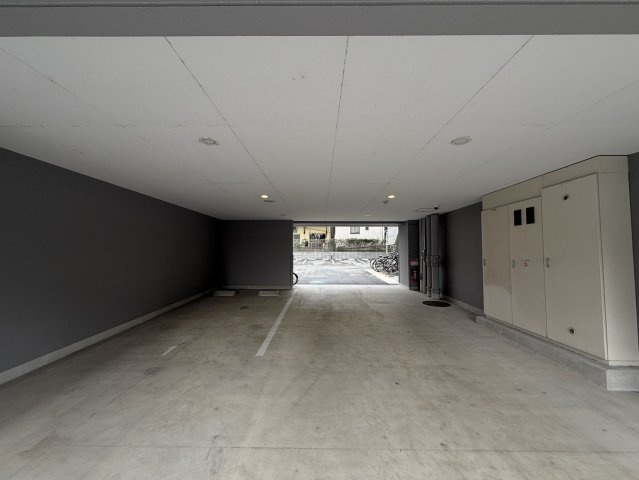 エスライズ神戸三宮山手通壱番館の駐車場
