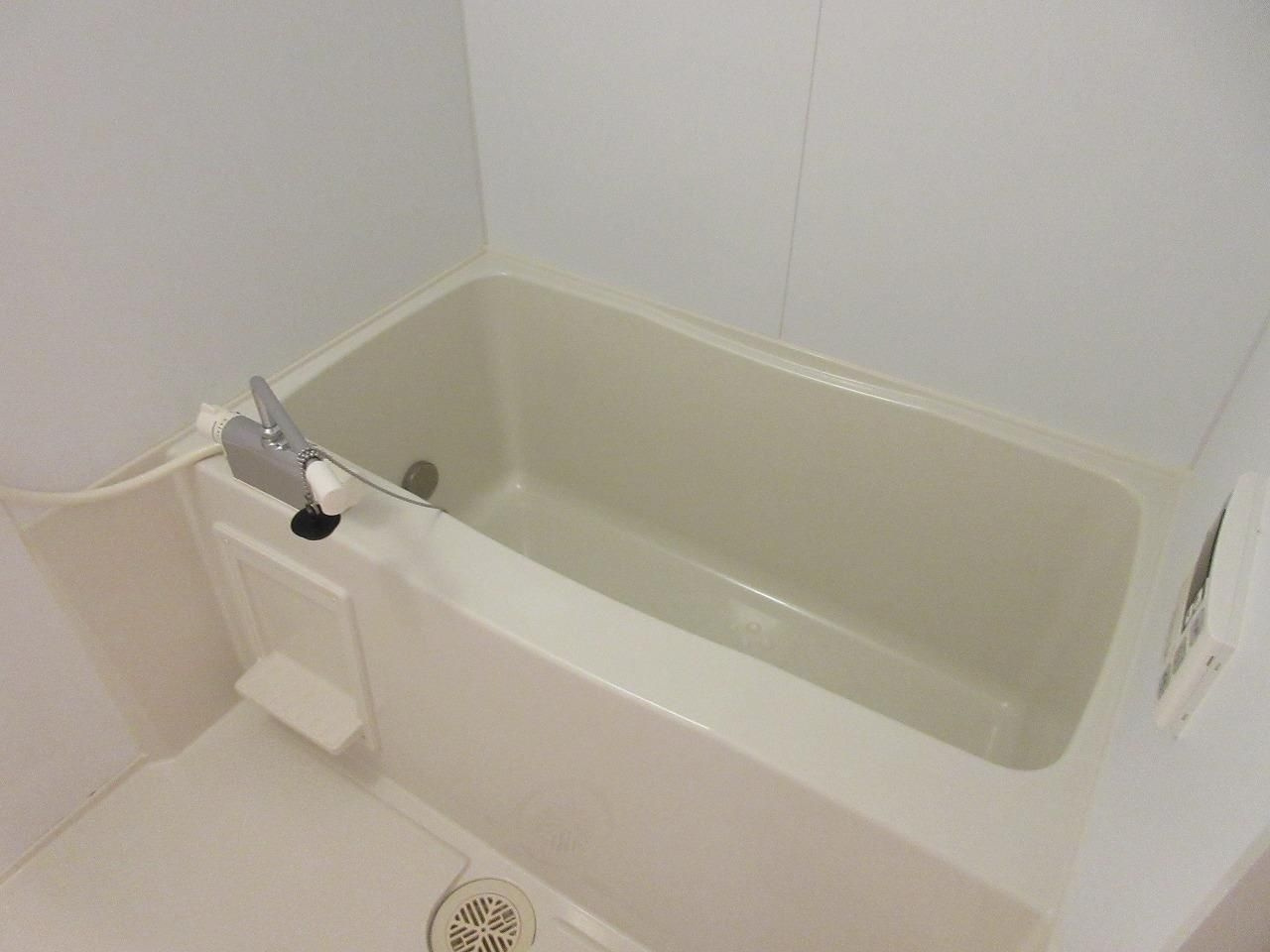 フレッツァ西宮堤町の浴室