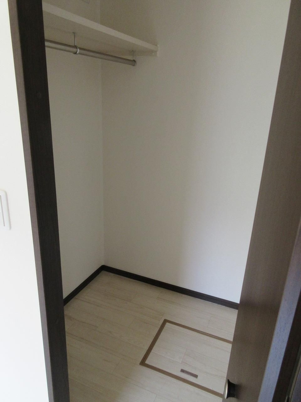 フレッツァ西宮堤町の収納