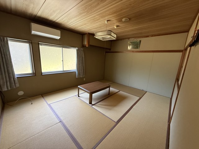 26/5/1新規　戸建　高山市丹生川町大谷　1000万　中古旅館の和室