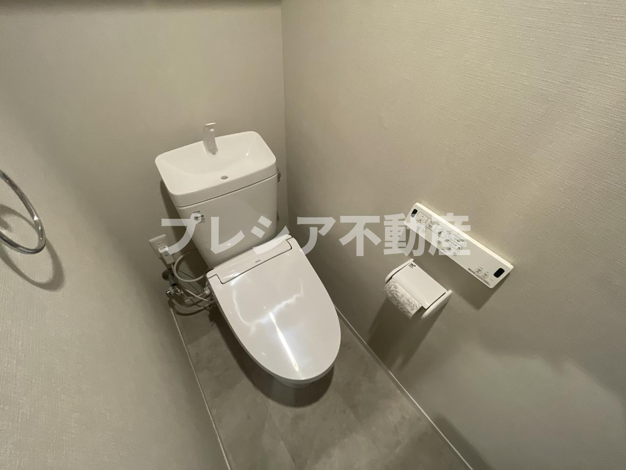 岡本エクセルのトイレ
