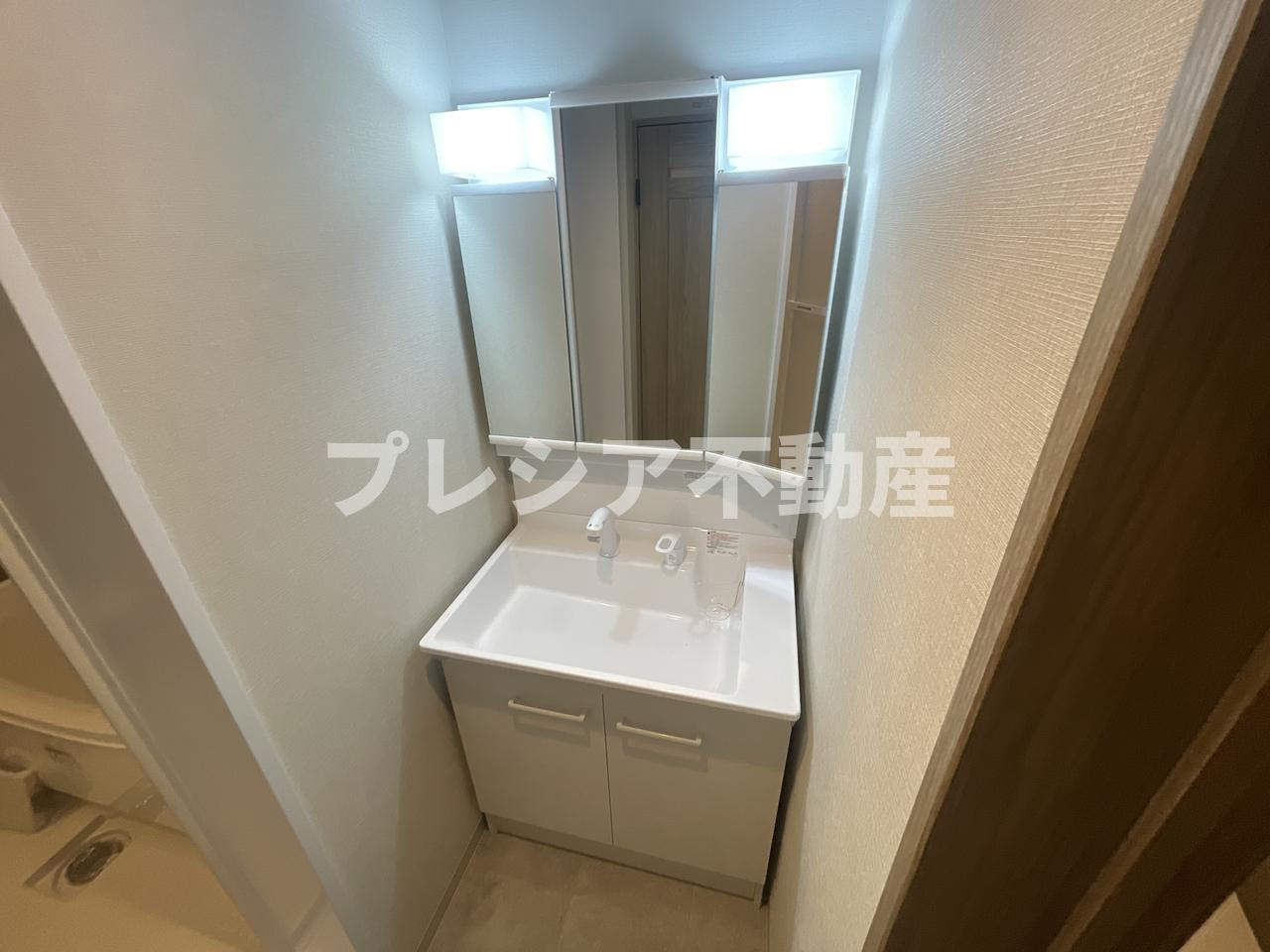 岡本エクセルの独立洗面台