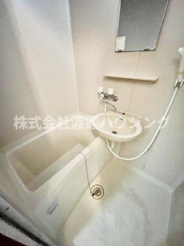 ベルエトワールKの浴室