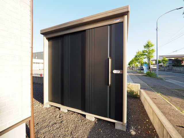 【設備】 | 【中古戸建住宅】大仙市大曲田町 令和4年新築 大曲小学校区の3LDK戸建住宅カーポート・物置あり | 物置あり