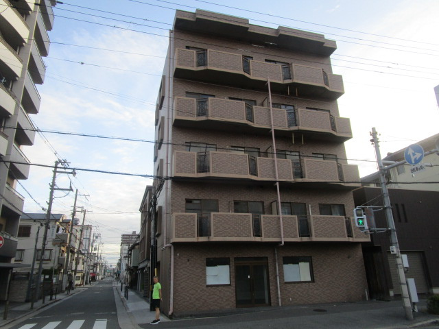 大阪市東住吉区鷹合３丁目のビル