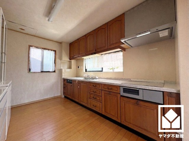 大阪市西成区天下茶屋１丁目のキッチン|※本画像は空室時の写真を加工し、家具・小物等を撤去したイメージです。