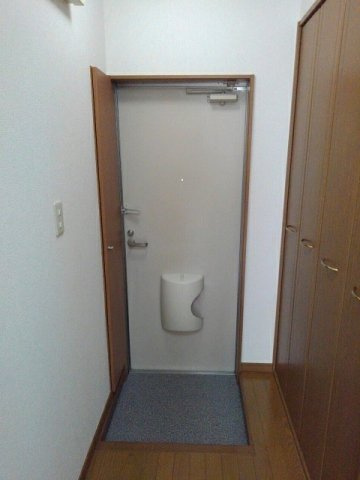 サマーパインの玄関