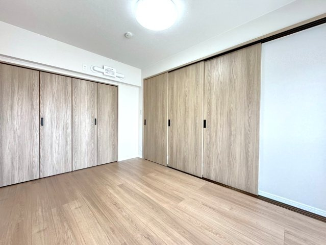 ◆２０２６年１月リフォーム完了◆ペット飼育可（規約有）◆南向き３ＬＤＫ◆ユニ宇治マンション３号館の洋室|洋室